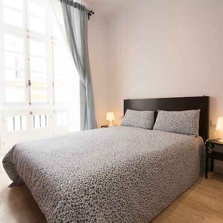 דירות קדיז Extraordinario Piso Junto Playa Y En Pleno Centro מראה חיצוני תמונה