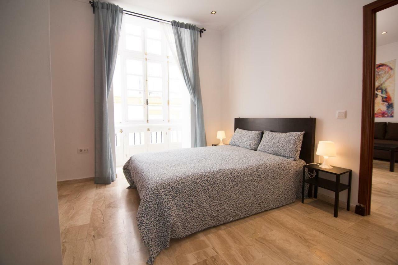 דירות קדיז Extraordinario Piso Junto Playa Y En Pleno Centro מראה חיצוני תמונה